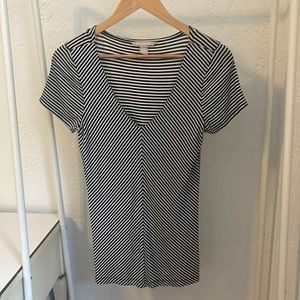 Banana Republic knit tee, size XS.